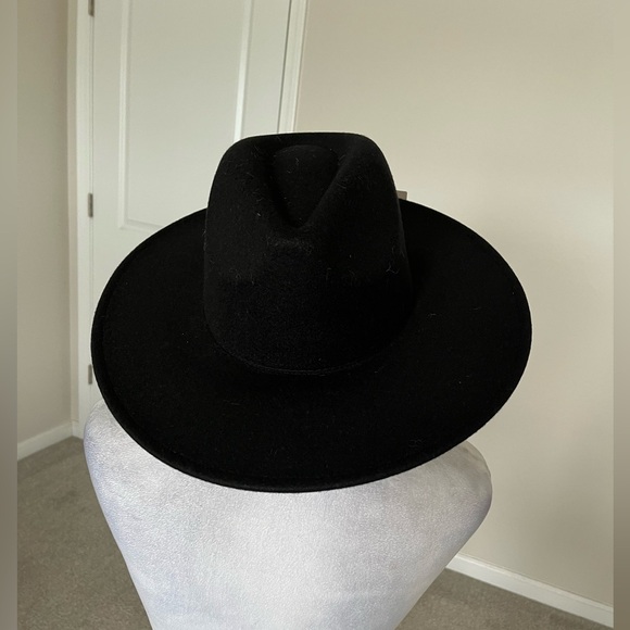 NWT Styline Boho Hat in Cream, Black, Pumpkin and Brown. One size Retails $42